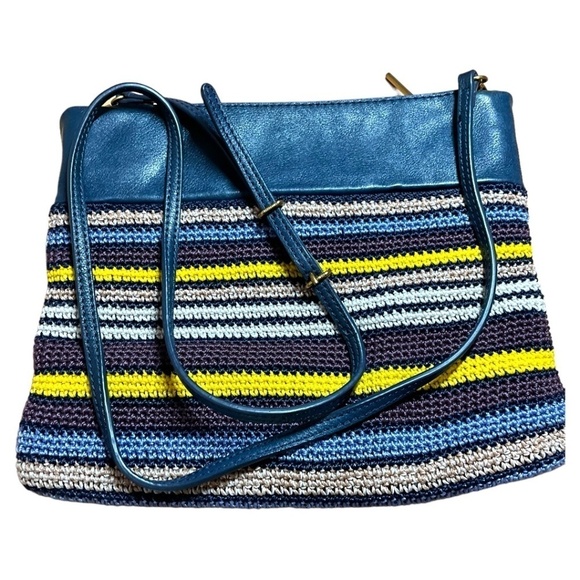 THE SAK COLLECTIVE Leather Trim Crochet Body Crossbody Bag Multi Pocket - Picture 3 of 10